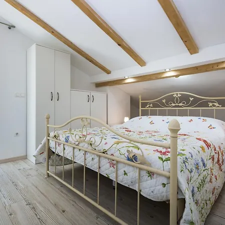 La Casetta Di Nonna Lea Mali Lošinj